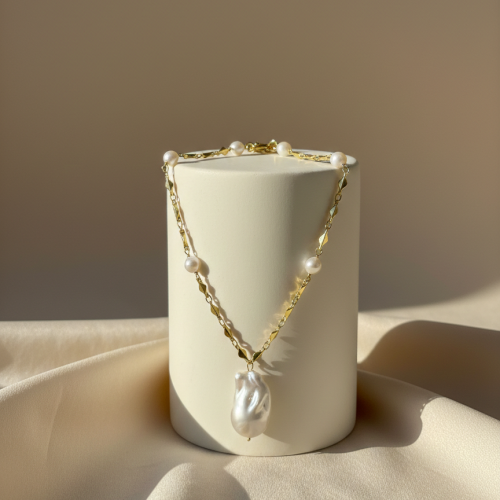Baroque Pearl Pendant Necklace